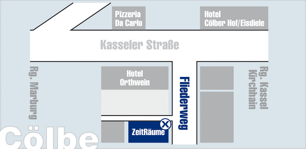 In Cölbe von der Hauptsraße (Kasseler Straße) in den Fliederweg abbiegen und auf der rechten Seite ist der Parkplatz zu den 'ZeitRäumen'